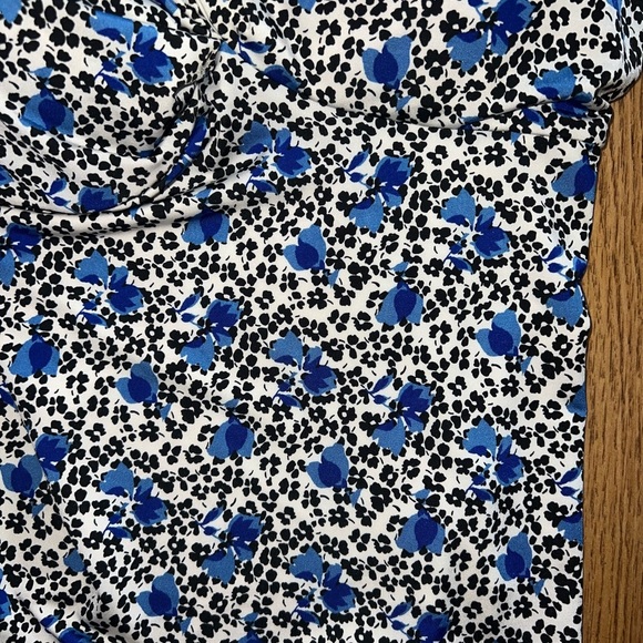 Express Bodysuit - Picture 2 of 7